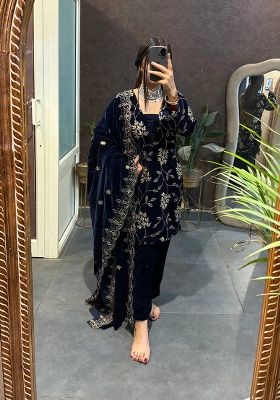 Blue Embroidery Velvet Kurta Set
